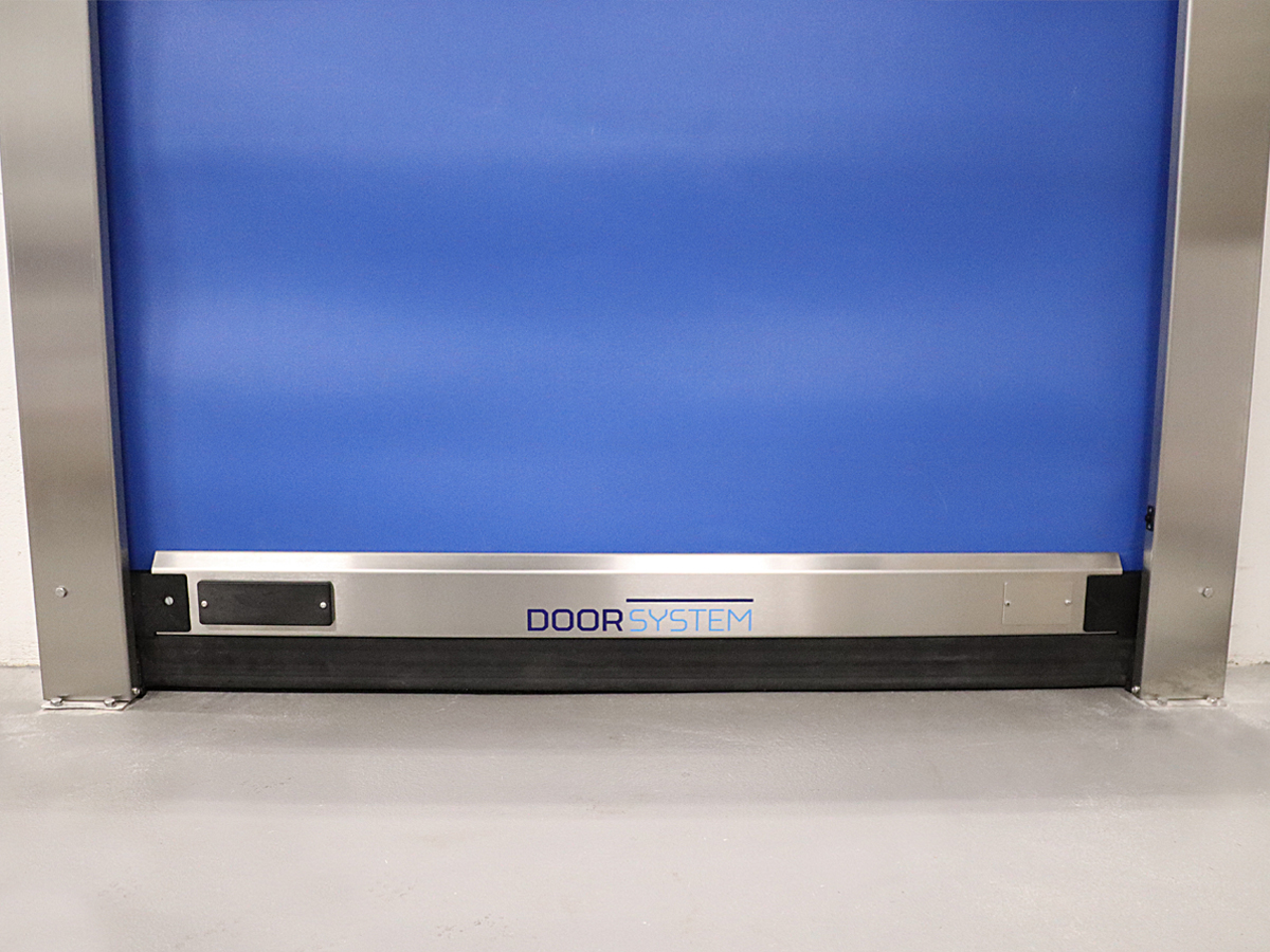 DS291 roller door ensures optimal sealing at the bottom