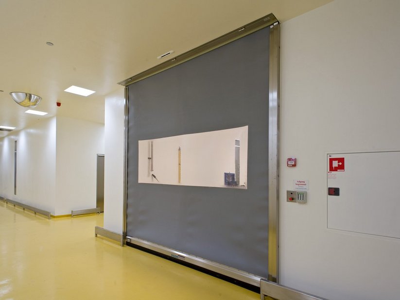 DS320P roller door at Fertin Pharma