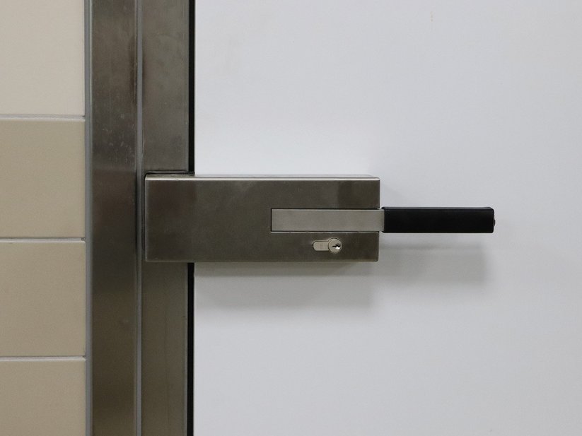 Nyt specialudviklet greb på frostrumsbranddør