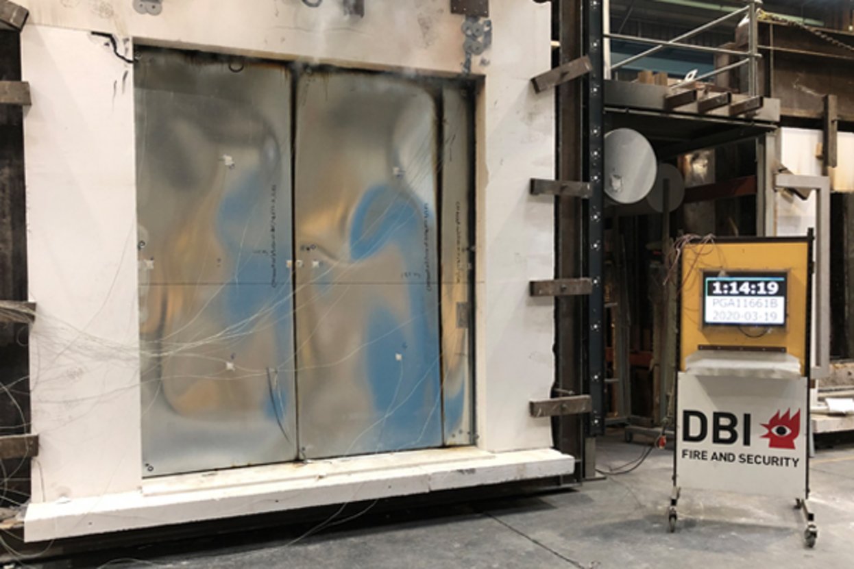 Test of fire sliding door